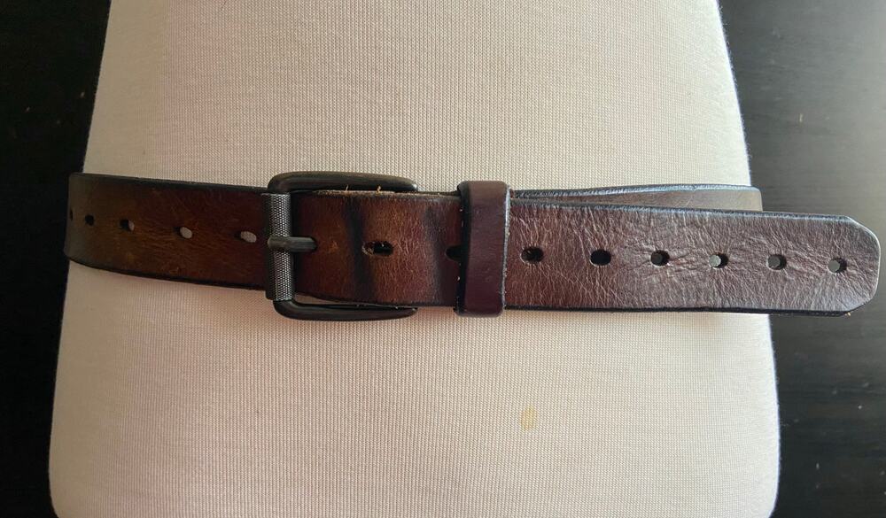 DENIZEN Distressed Brown Perforated Leather Belt Mens sz L